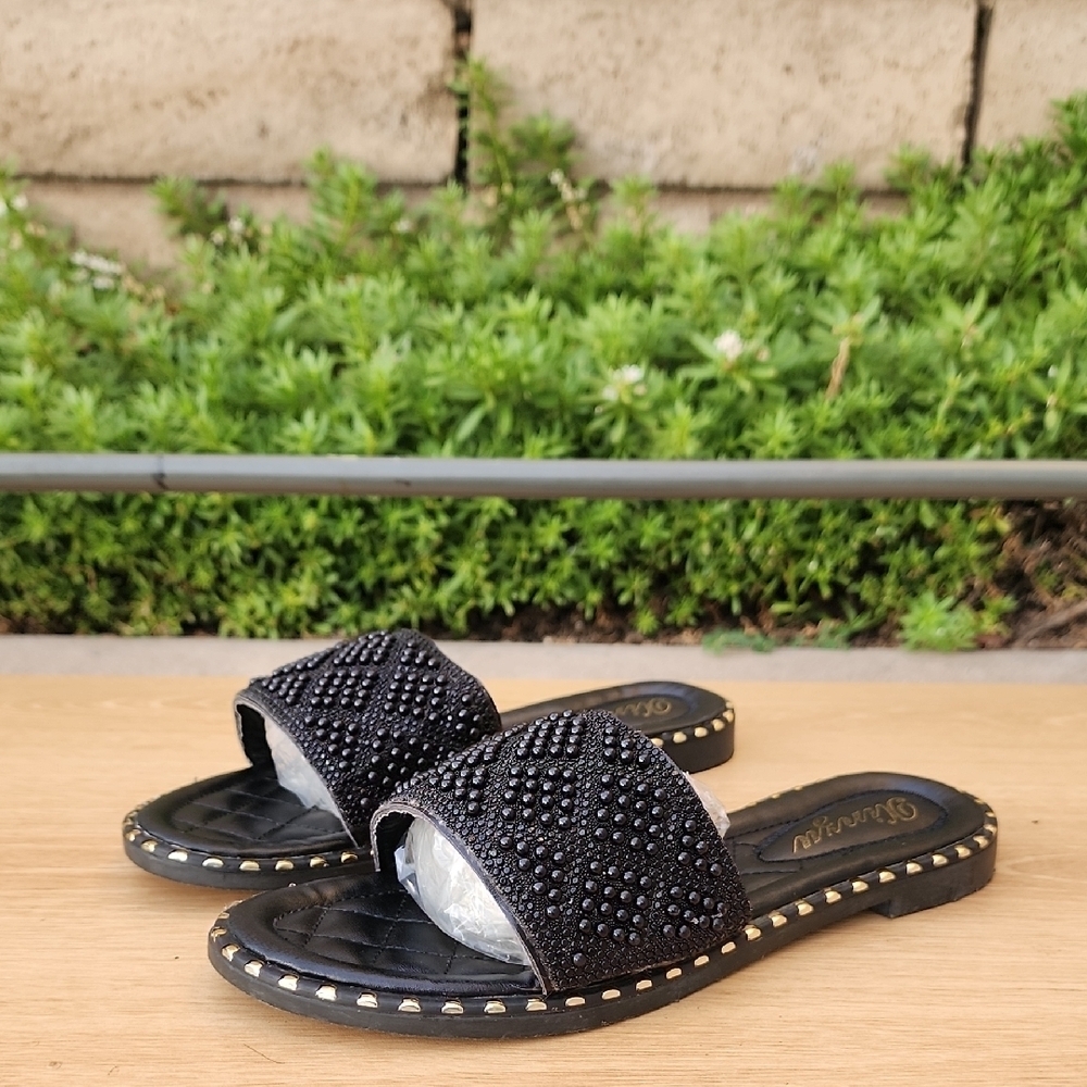 Kinzu Black Beaded Quilted Jeweled Sandals Size 37